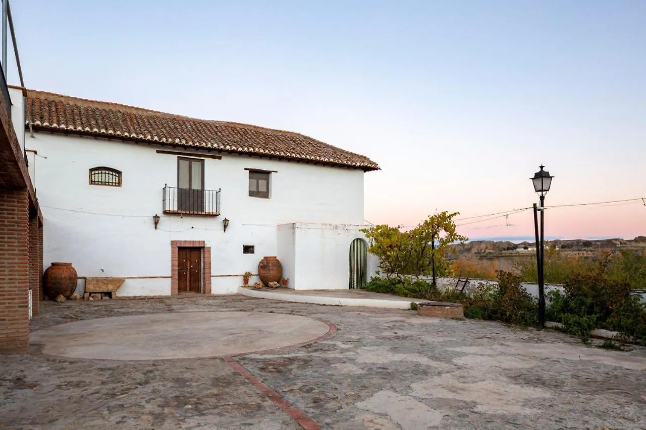 Almazara De Paulenca Guest House 0*,