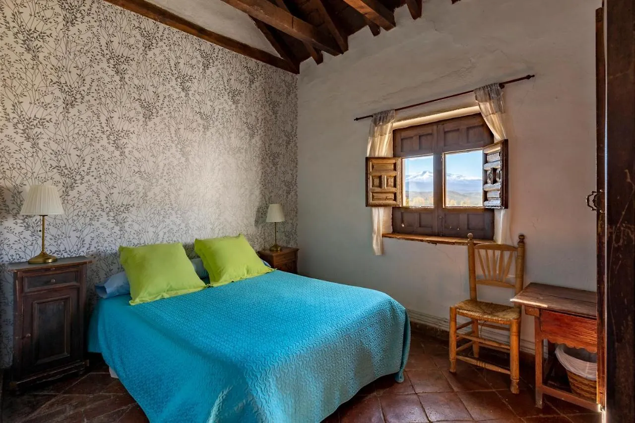 Almazara De Paulenca Guest House 0*,
